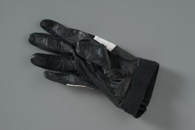 Glove
